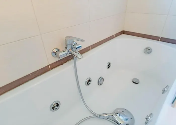 Comodo A Mirafiori - Santorelli *