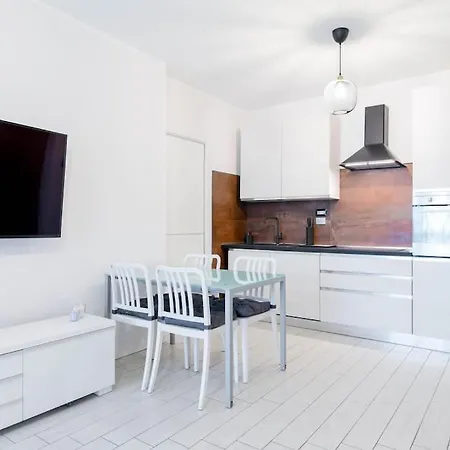 Comodo A Mirafiori - Santorelli