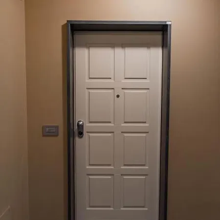 Comodo A Mirafiori - Santorelli *