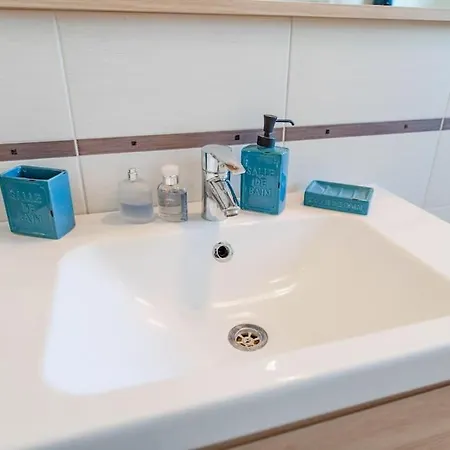 Apartment Comodo A Mirafiori - Santorelli *