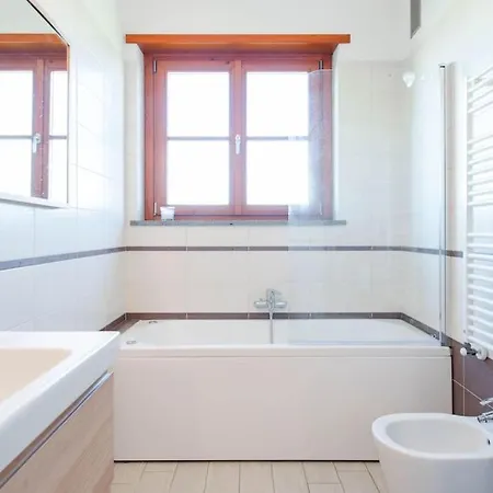 Apartment Comodo A Mirafiori - Santorelli *
