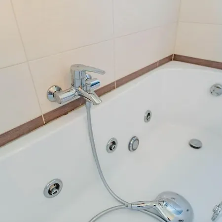 Comodo A Mirafiori - Santorelli *