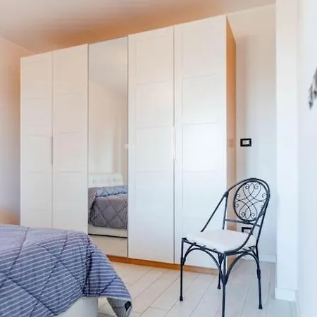 Apartment Comodo A Mirafiori - Santorelli *