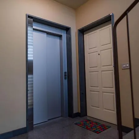 Comodo A Mirafiori - Santorelli *