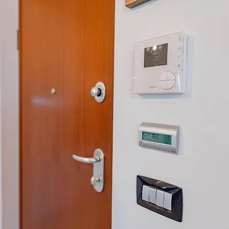 Apartment Comodo A Mirafiori - Santorelli