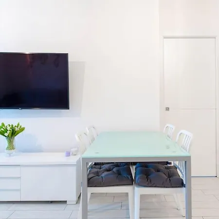 Comodo A Mirafiori - Santorelli * Turijn