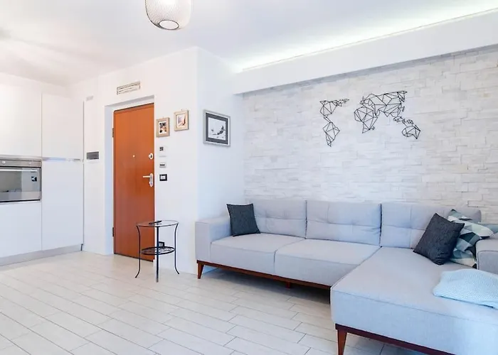 Comodo A Mirafiori - Santorelli アパート *